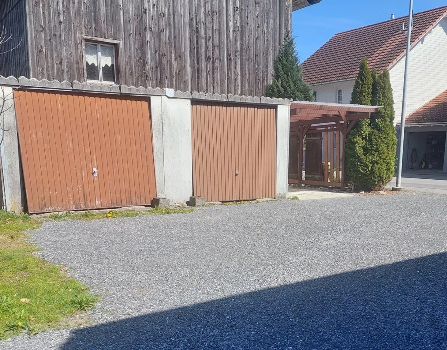 Box de garage - Photo 1 sur 2