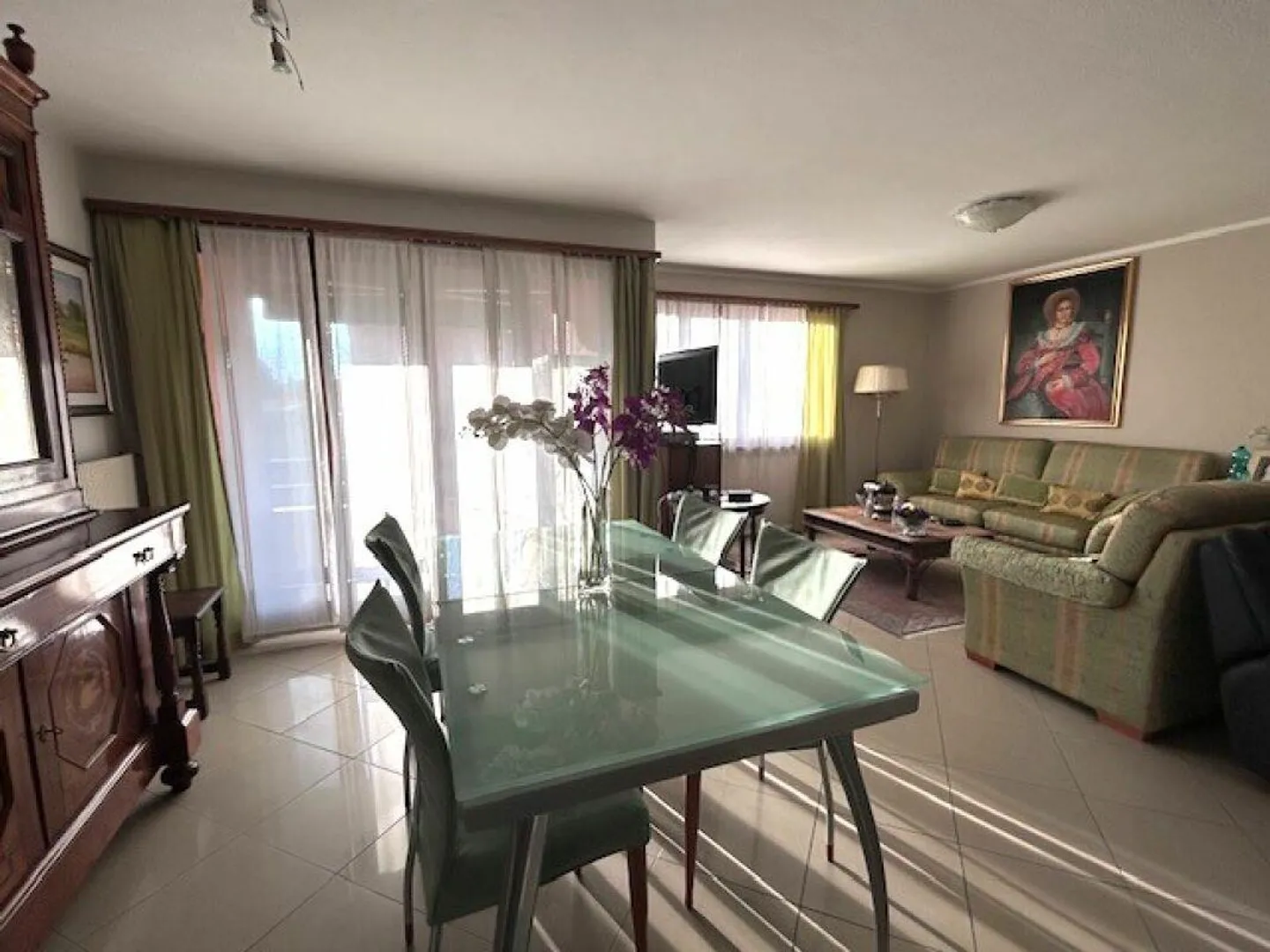 4.5-ROOM APARTMENT IN A RESIDENTIAL AREA - Photo 7 of 21