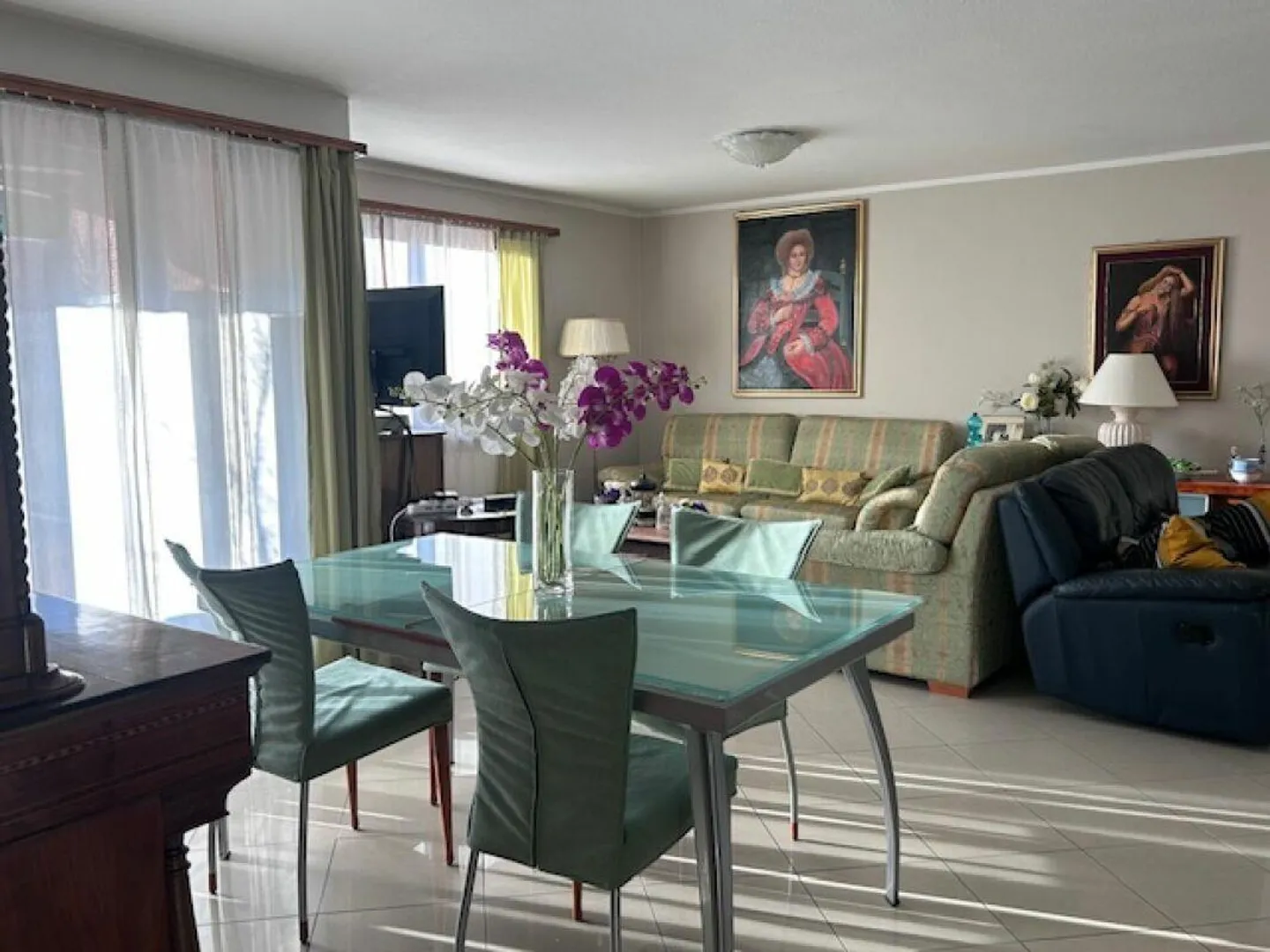 4.5-ROOM APARTMENT IN A RESIDENTIAL AREA - Photo 8 of 21