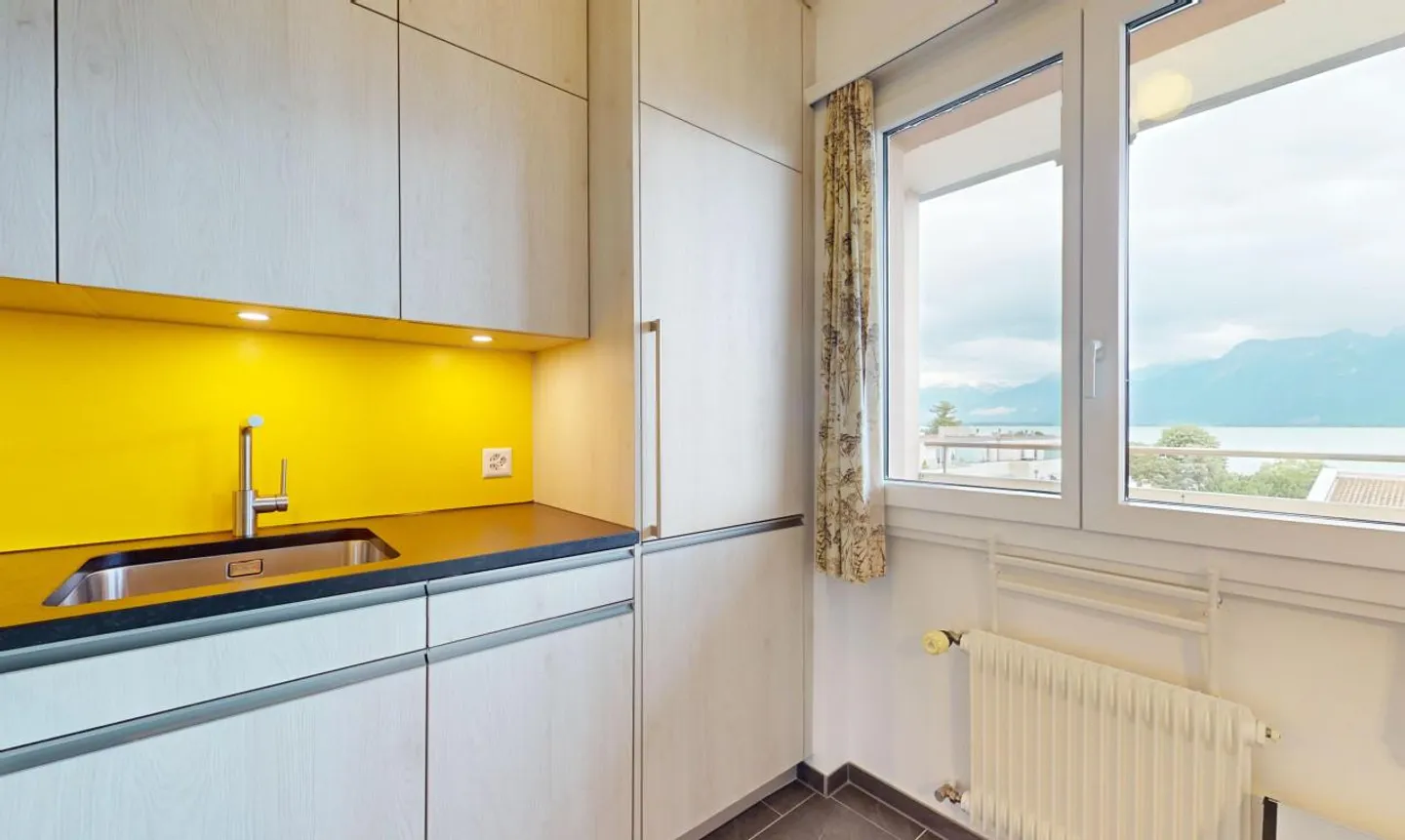 Esclusivo: Bell'appartamento con 2 camere con vista sul Lago di Ginevra - Foto 1 di 13