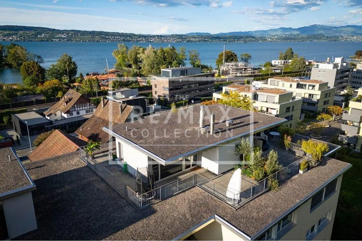 Elegant 5.5-room penthouse apartment with rooftop gallery and breathtaking... - Photo 4 of 13