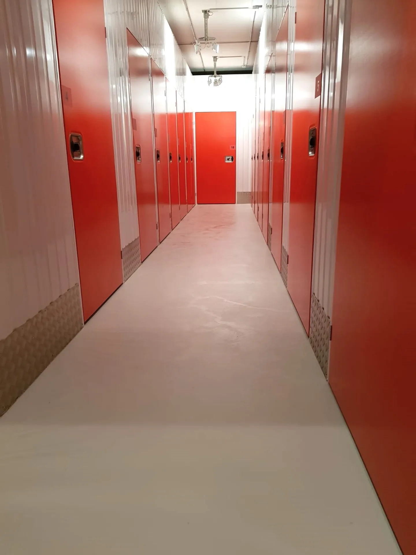 Lagerräume zw. 7m3 und 25m3 flexibel zu vermieten. Keine Kündigungsfrist. - Foto 2 von 5