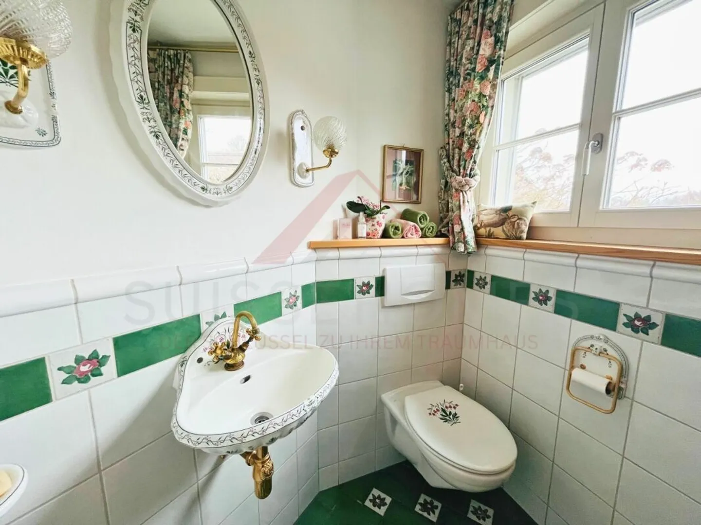 Exklusive Villa mit Bergblick - Foto 12 von 13