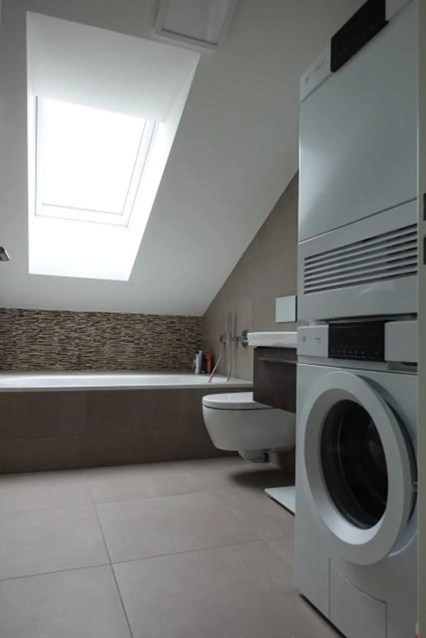 Moderno attico vicino al lago - Foto 5 di 5