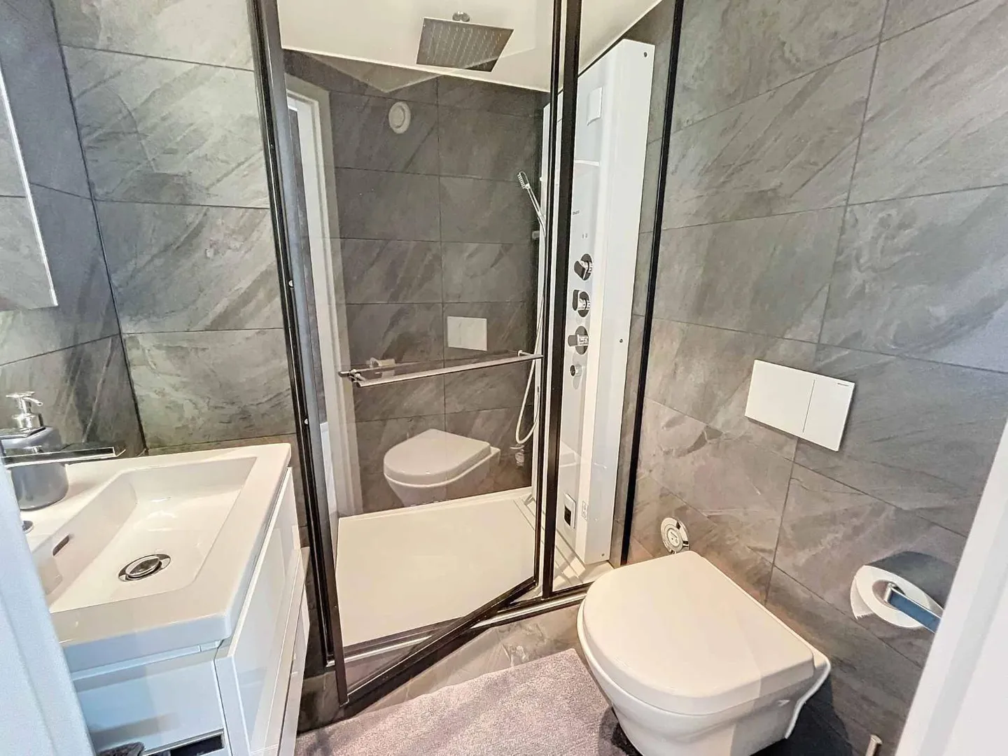 Appartement moderne avec balcon - Photo 8 sur 8