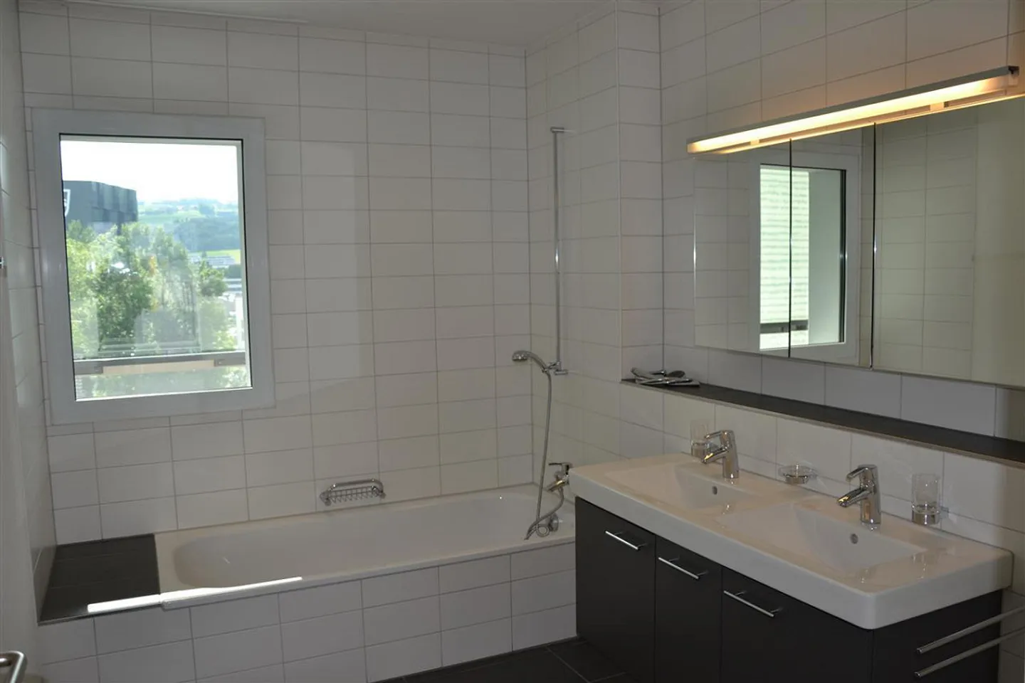 Apartment for rent - Photo 6 of 9
