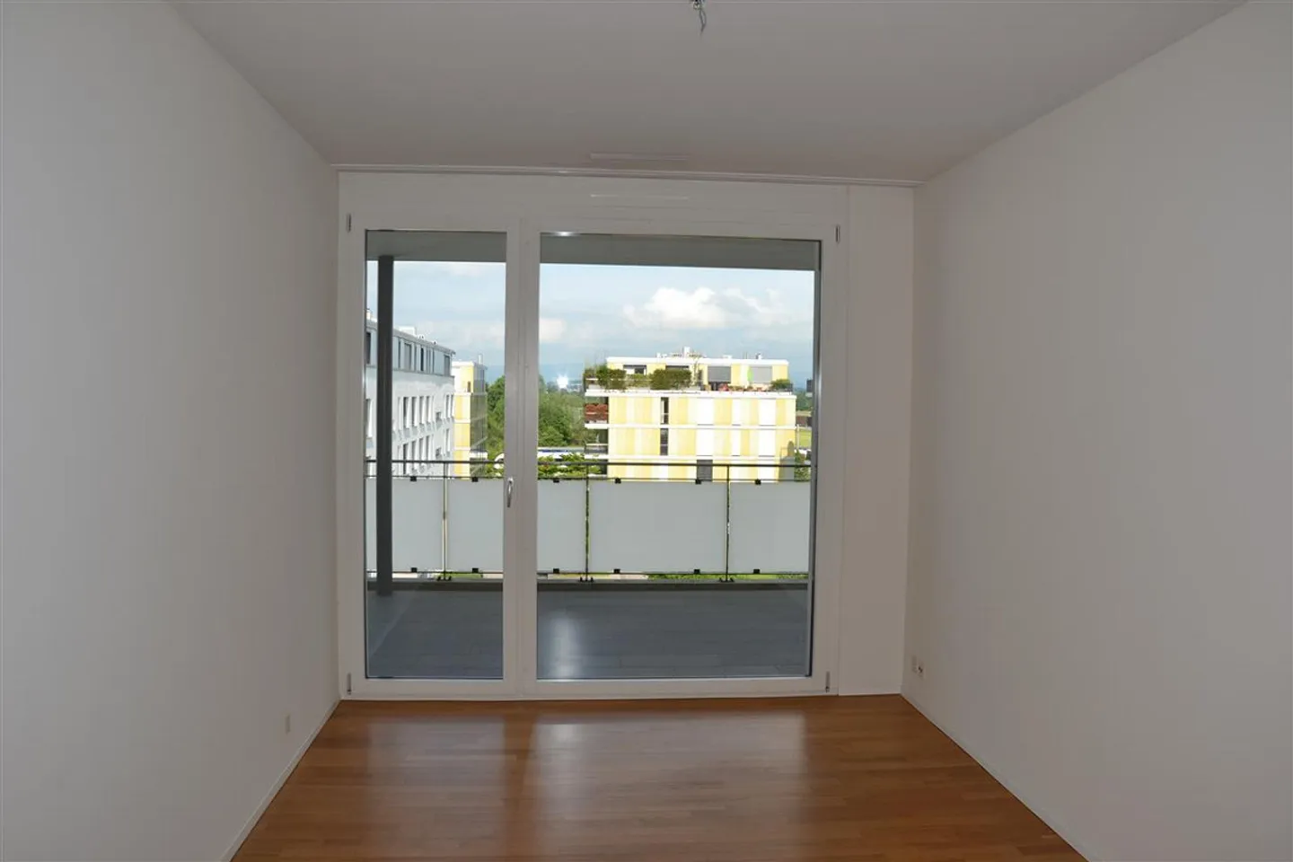 Apartment for rent - Photo 7 of 9