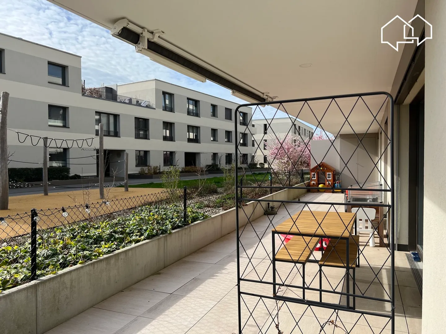 Appartement lumineux de 4.5pces au rez-de-chaussée - Photo 15 sur 18