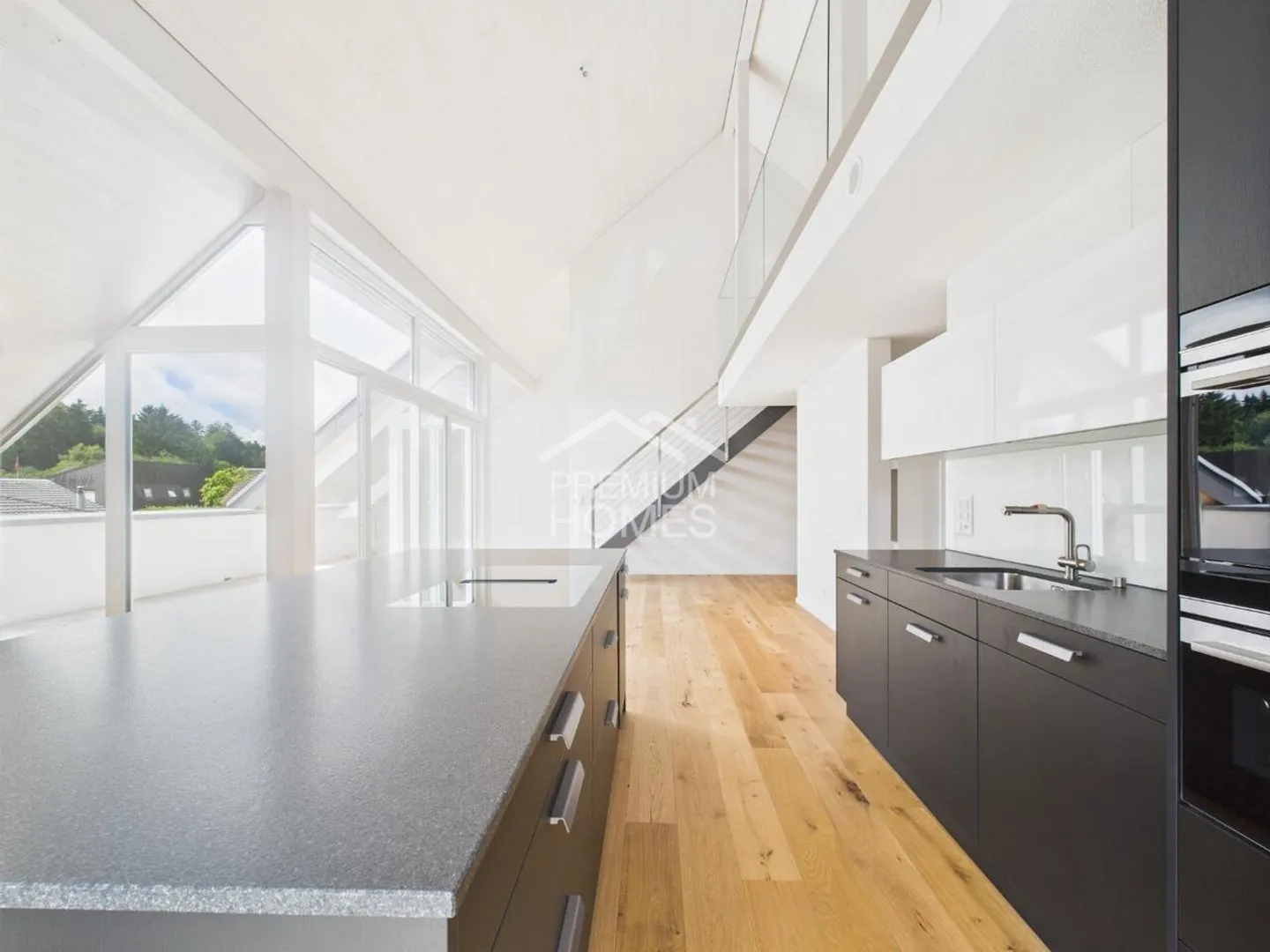 Duplex for sale - Photo 1 of 5