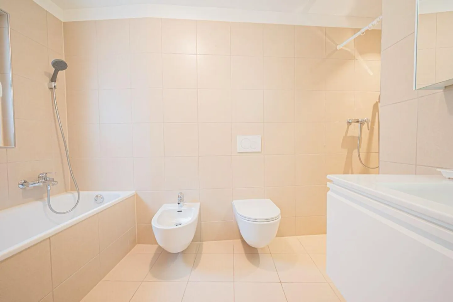 Belle maison de noyau avec parking - Photo 5 sur 7