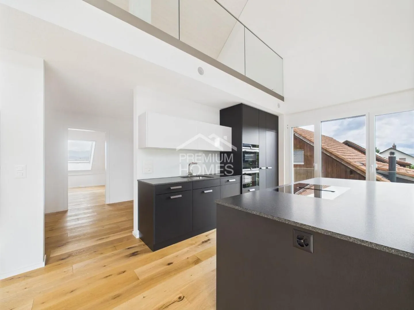 Duplex for sale - Photo 2 of 5