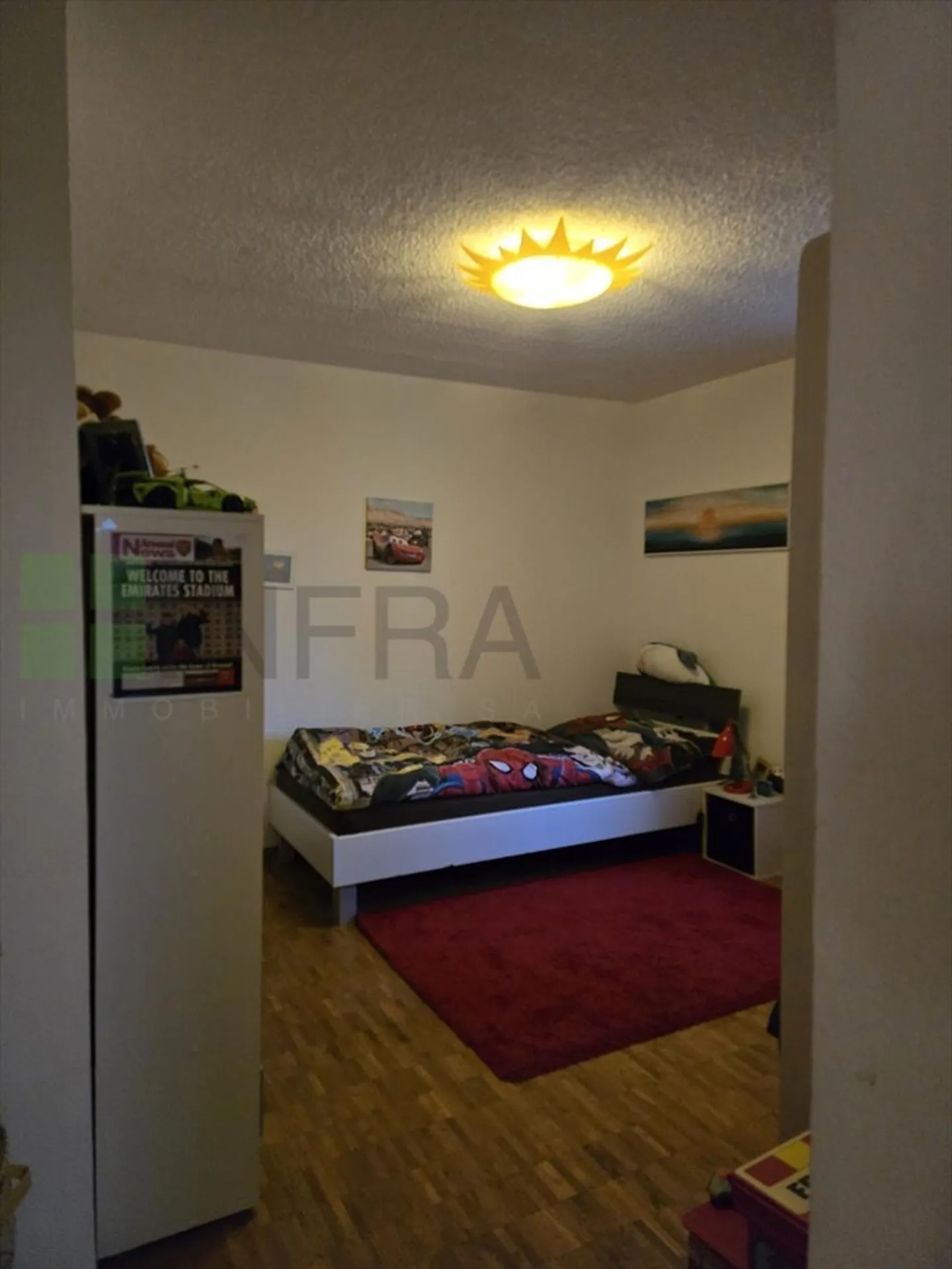 Appartement de quatre pièces au 1er étage avec ascenseur - Photo 7 sur 10