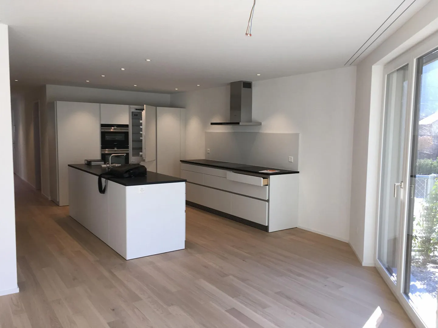 Modern 4.5-Room Garden Apartment - Photo 1 of 10