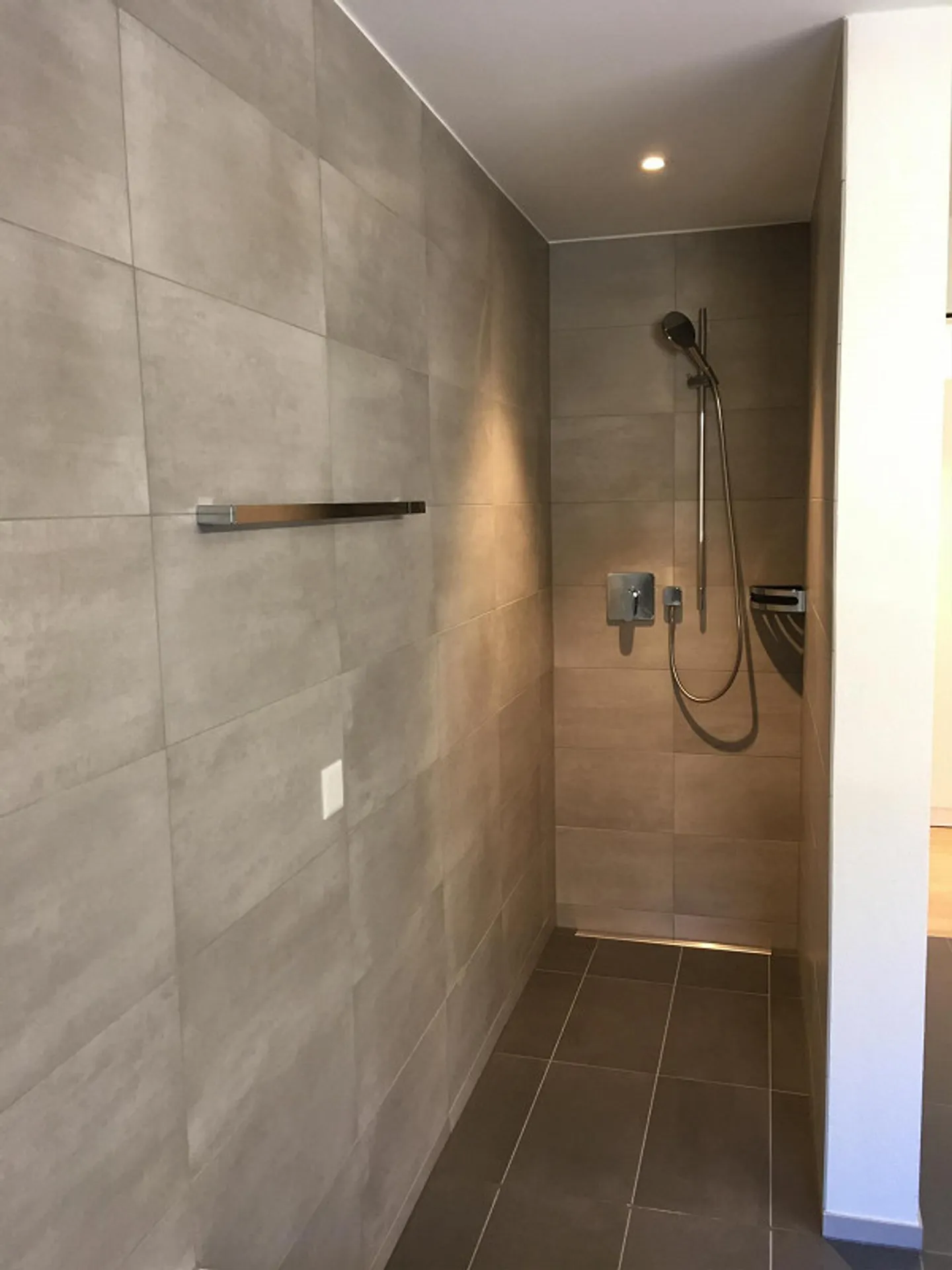 Modern 4.5-Room Garden Apartment - Photo 4 of 10