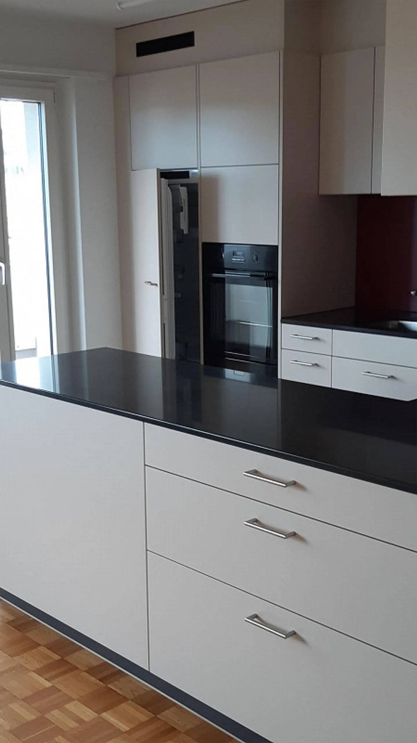 Belle appartement de 3,5 pièces au rez-de-chaussée surélevé - Photo 3 sur 6