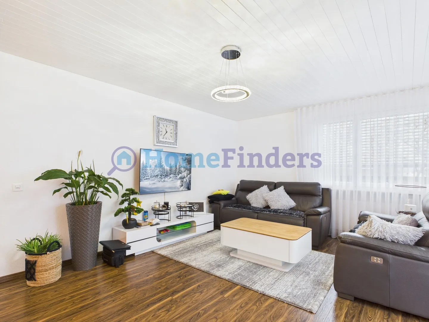 Appartamento spazioso con giardino - Foto 2 di 8