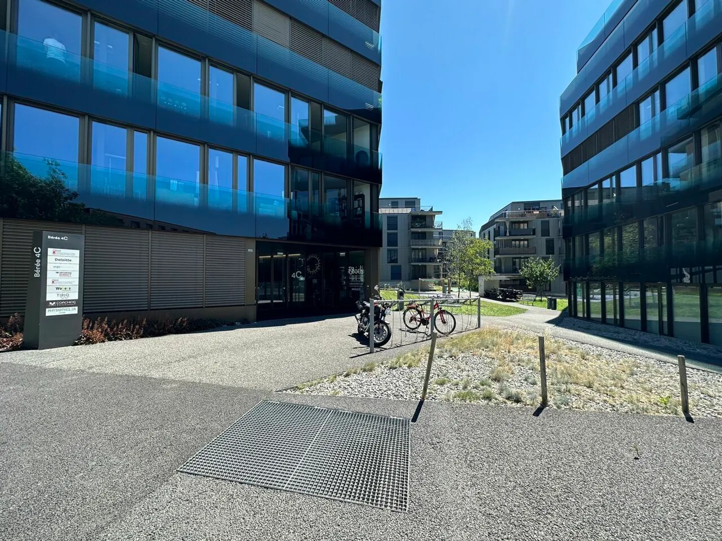 Chemin de Bérée 4B - Uffici di 135m2 vicino alla fermata M2 Fourmi - Foto 8 di 8