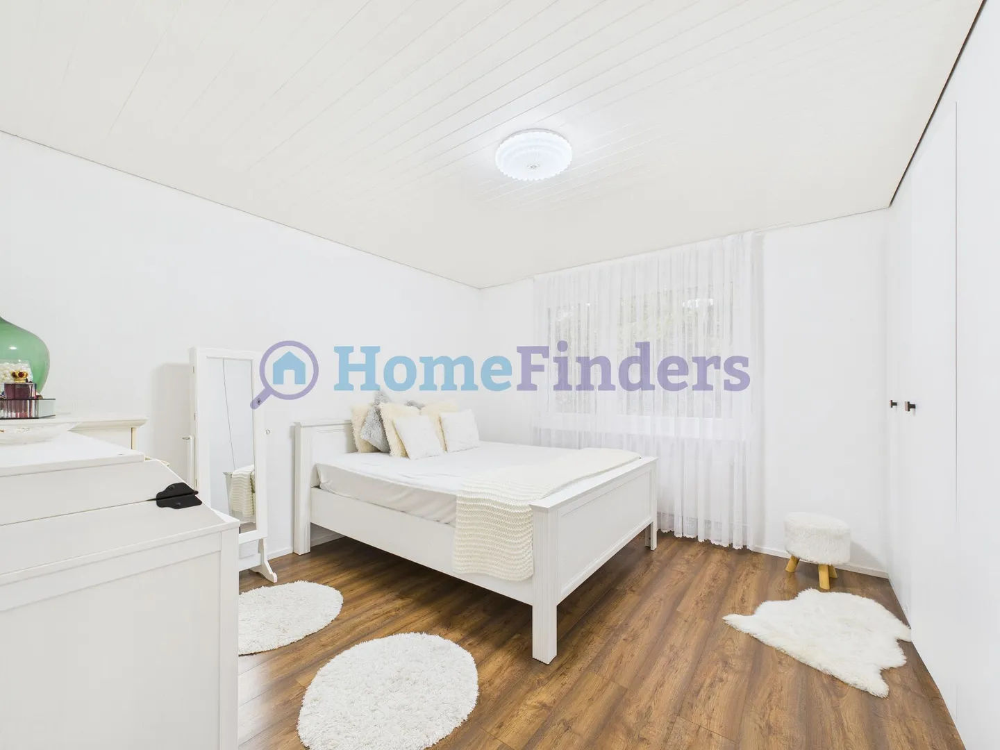 Appartamento spazioso con giardino - Foto 6 di 8