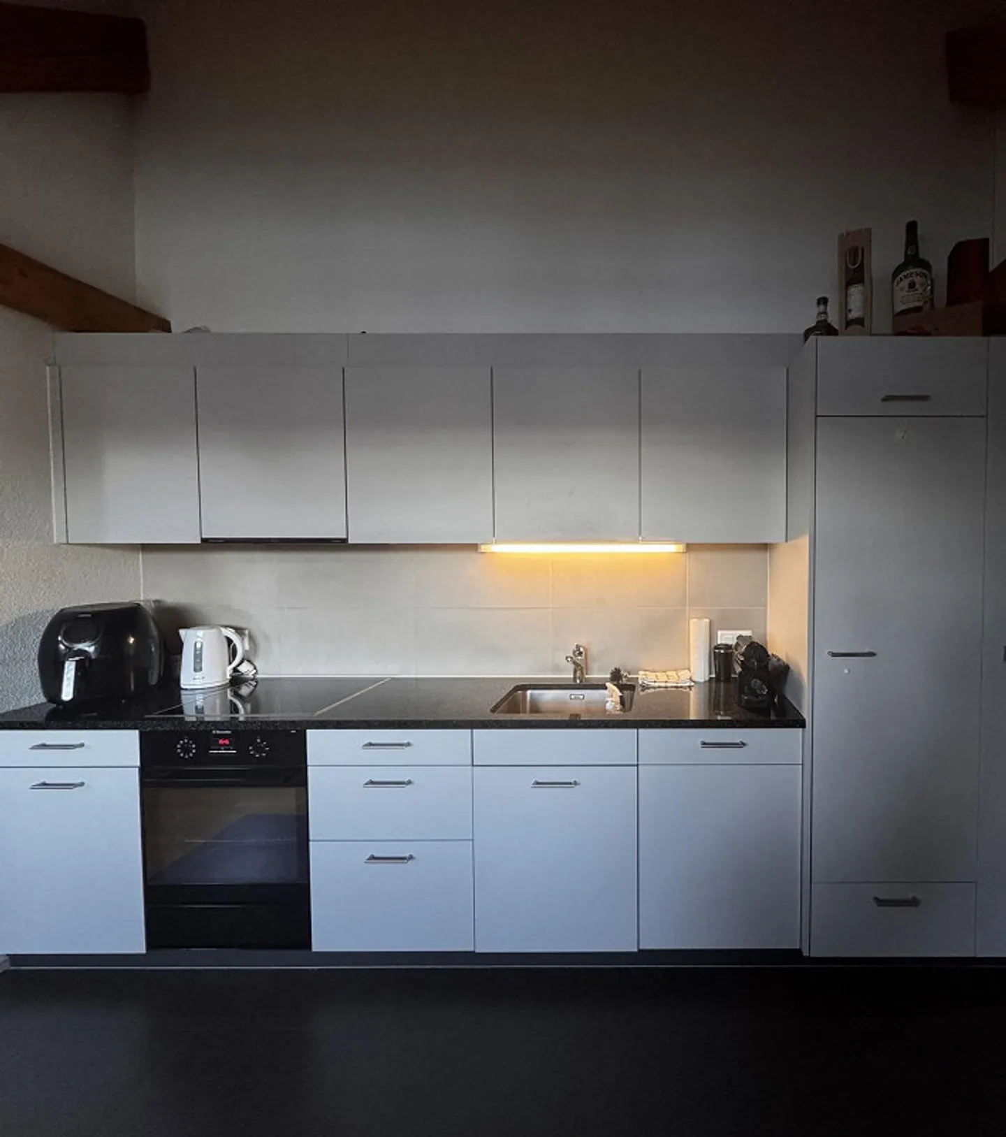 Moderne 2-Zimmer-Wohnung im Herzen von Zürich (Kreis 4) - Foto 2 von 6