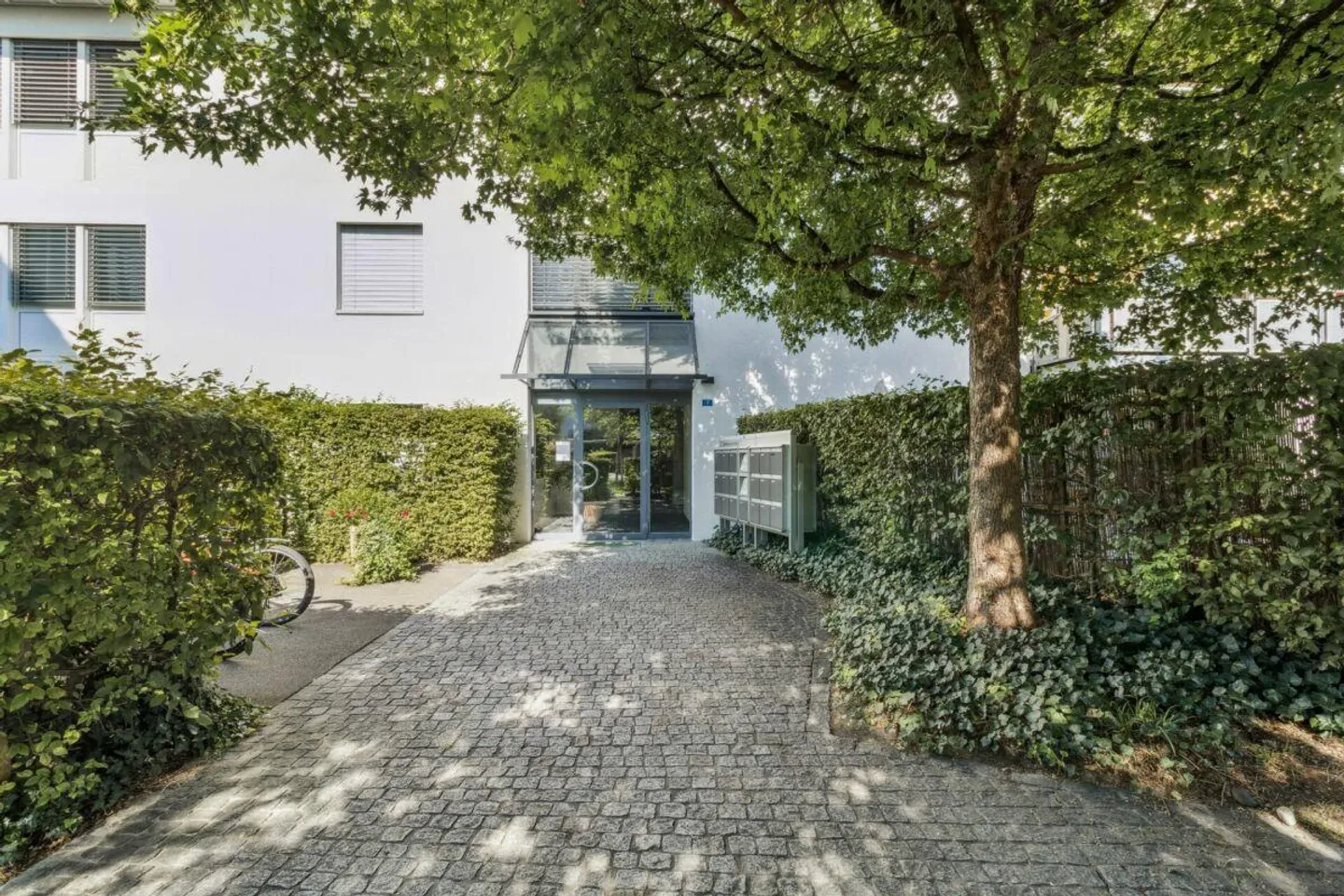 Appartamento spazioso in un ambiente simile a un parco - Foto 10 di 13