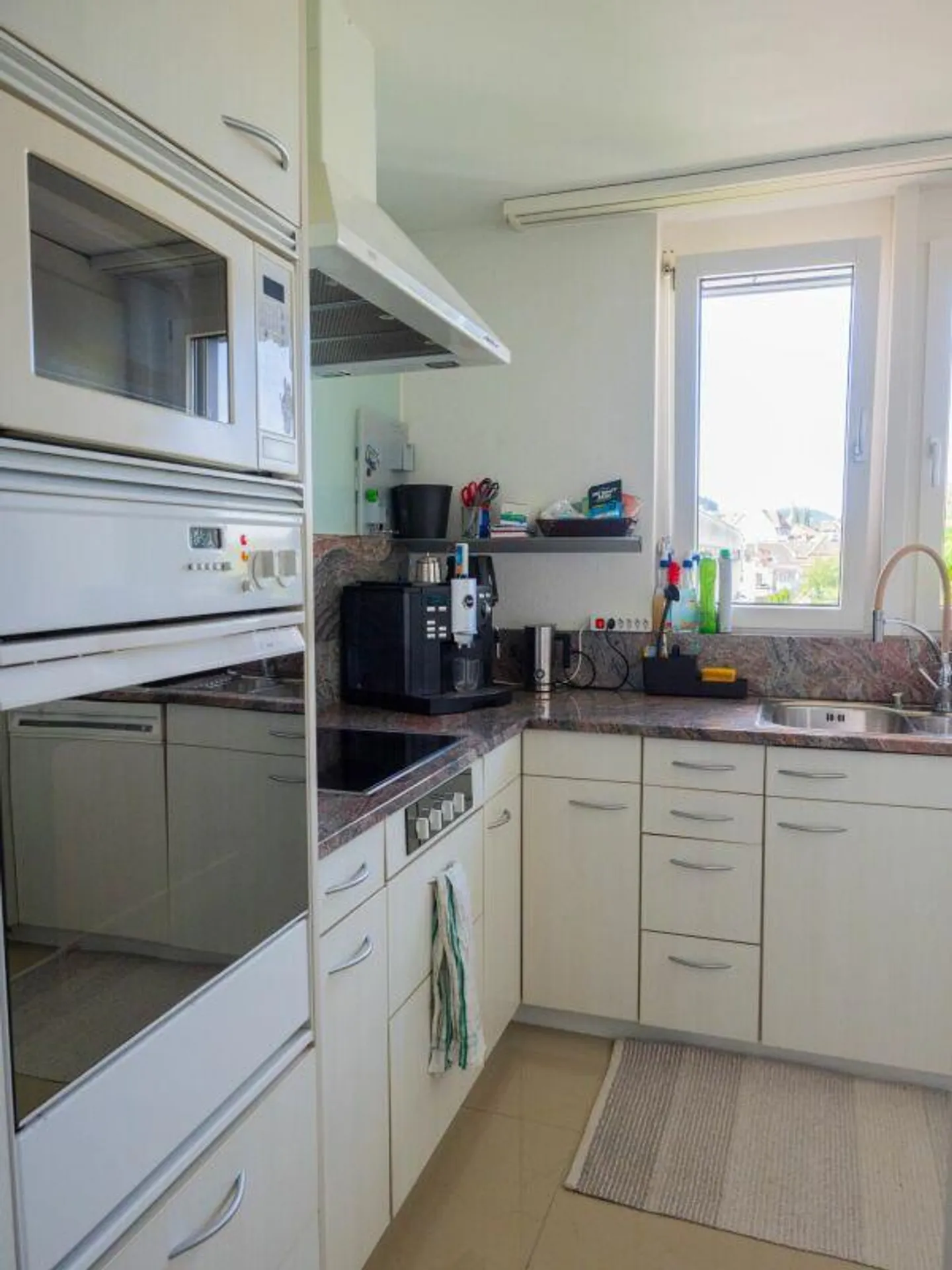 Maisonette spaziosa di 5,5 stanze con due terrazze soleggiate - Foto 5 di 16