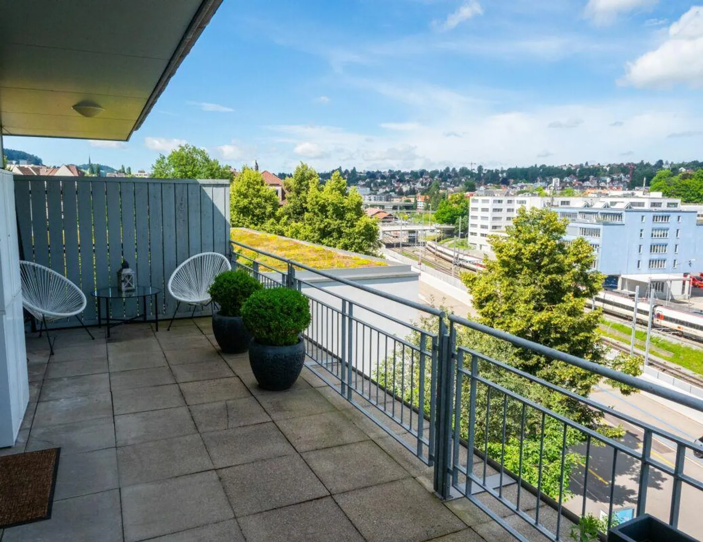 Maisonette spaziosa di 5,5 stanze con due terrazze soleggiate - Foto 13 di 16
