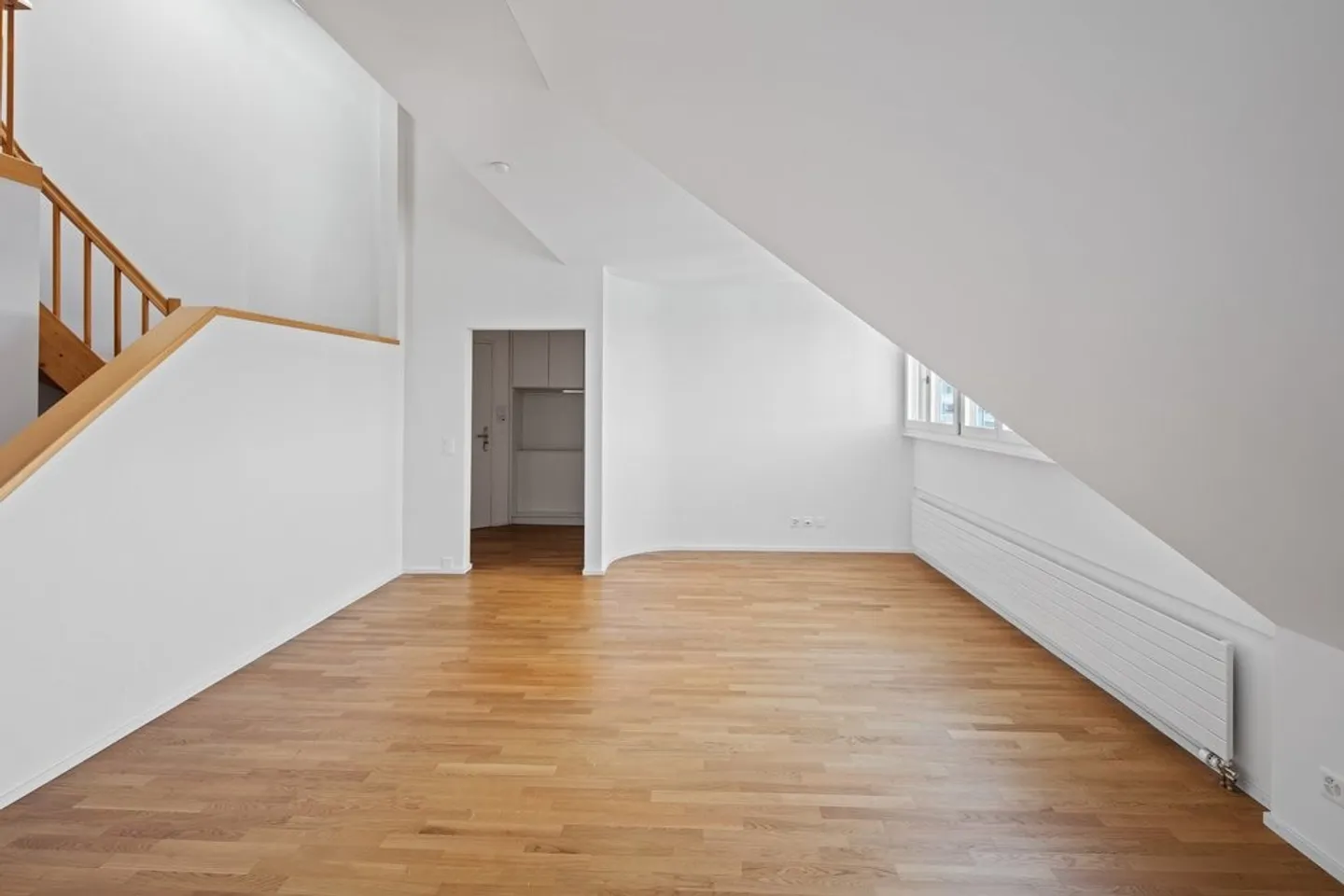 Top moderne Dachwohnung mit Galeriezimmer - Im Herzen von Flawil - Foto 6 von 11