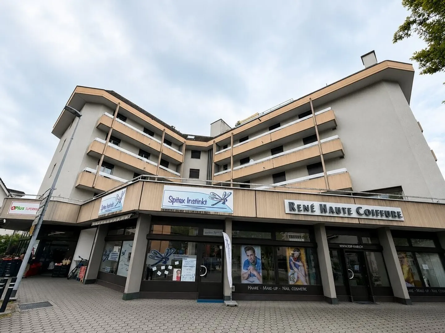 Zentrales Ladenlokal in Horw - Foto 1 von 6
