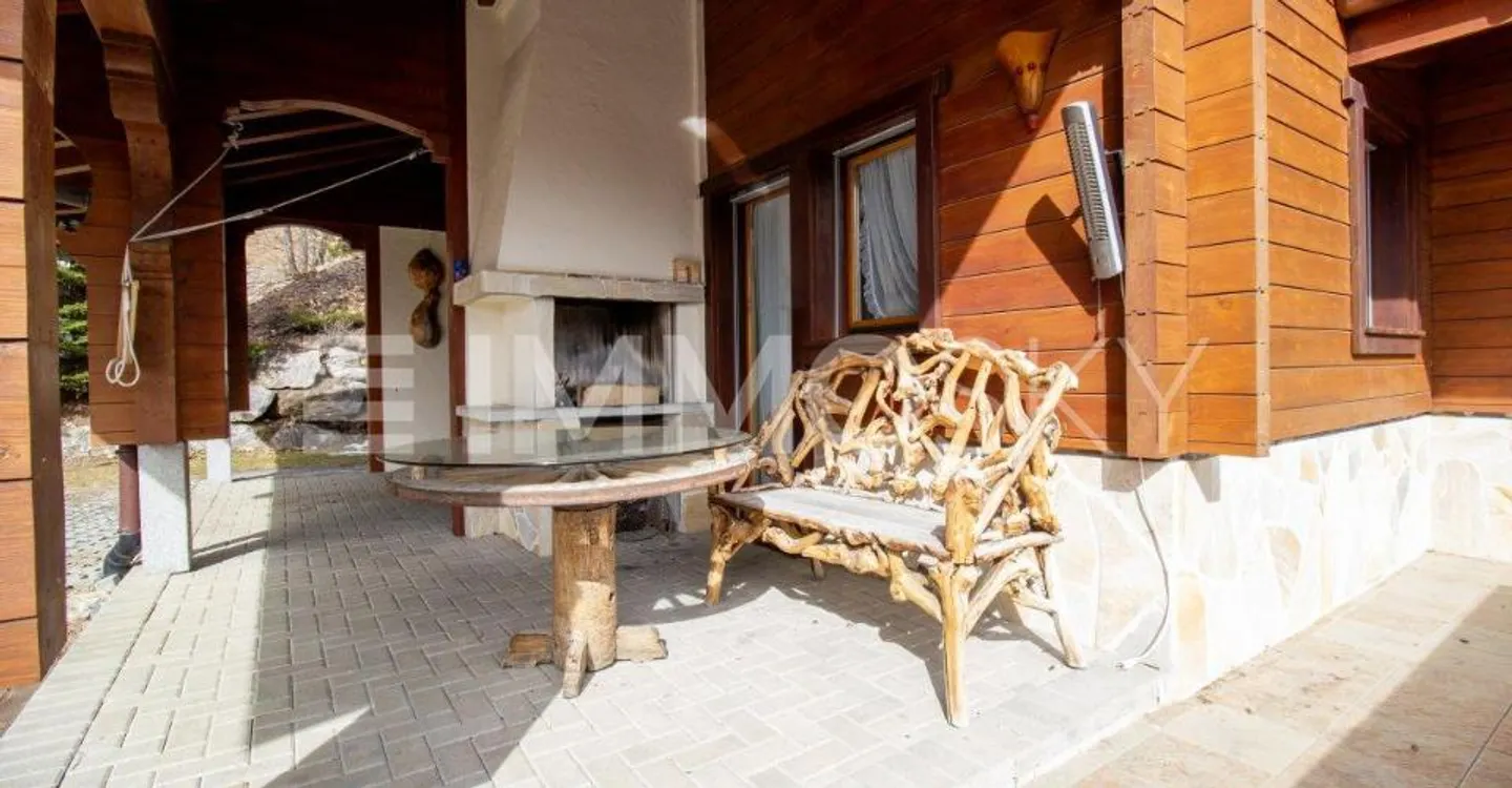 Luxury Chalet with Wellness Space - Photo 3 of 4