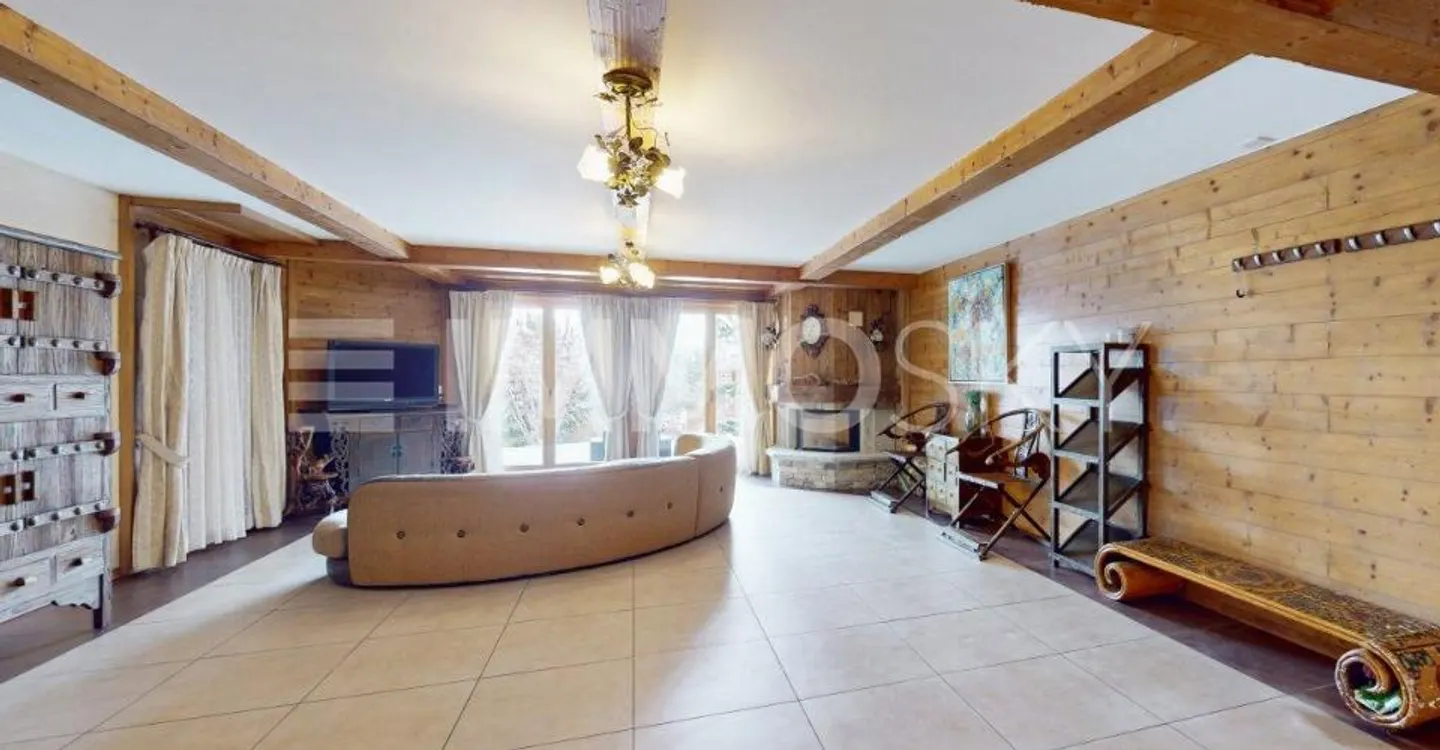 Luxury Chalet with Wellness Space - Photo 4 of 4