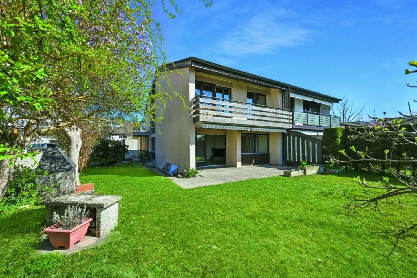 5.5-Room End Row House with Garden, Garage and Three Parking Spaces - Hausmattstrasse 2 + 6b, Ittigen - Photo 3 of 11