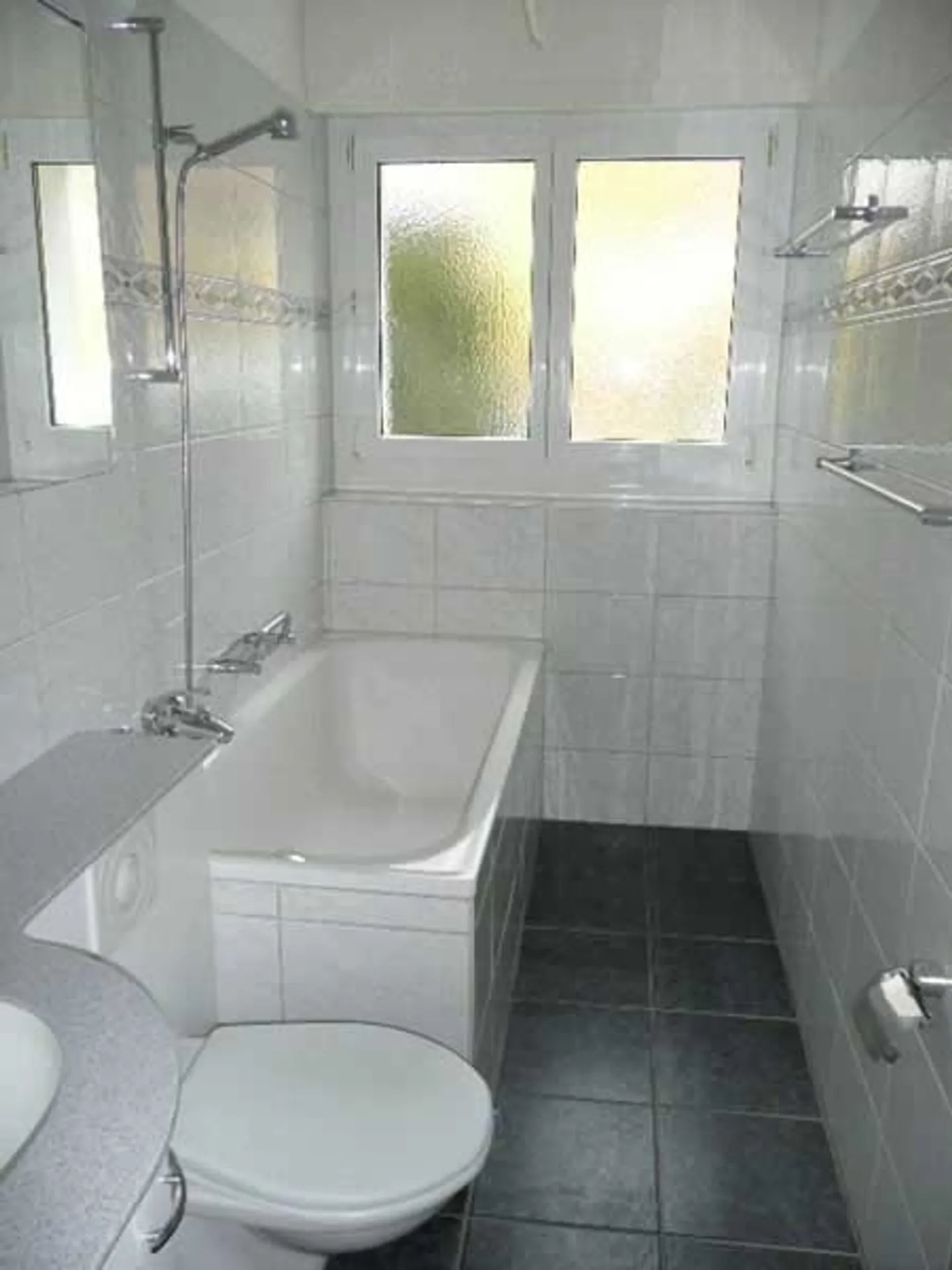 centrally located one-room apartment in quiet district 6 - Photo 4 of 4