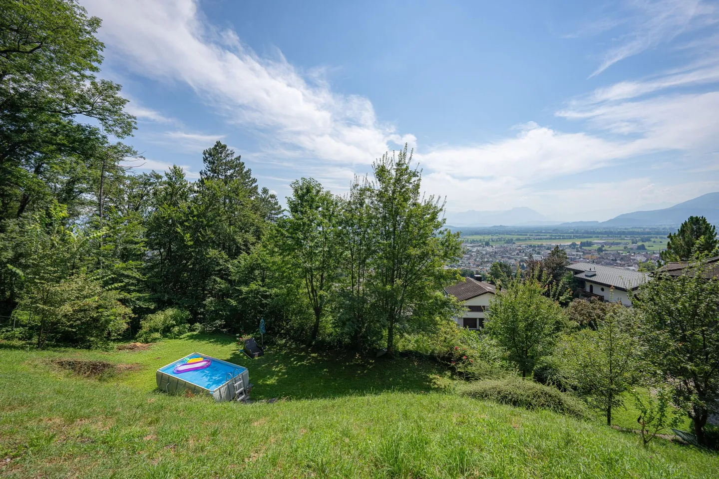 Terreno edificabile con vista attraente - Foto 4 di 6