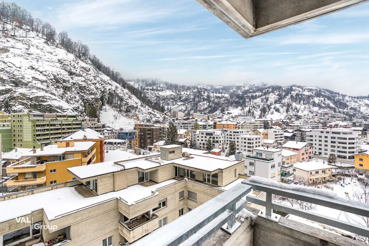Helle 4½-Zimmer-Wohnung im 8. Obergeschoss mit Panoramasicht, Naters - Foto 10 von 11