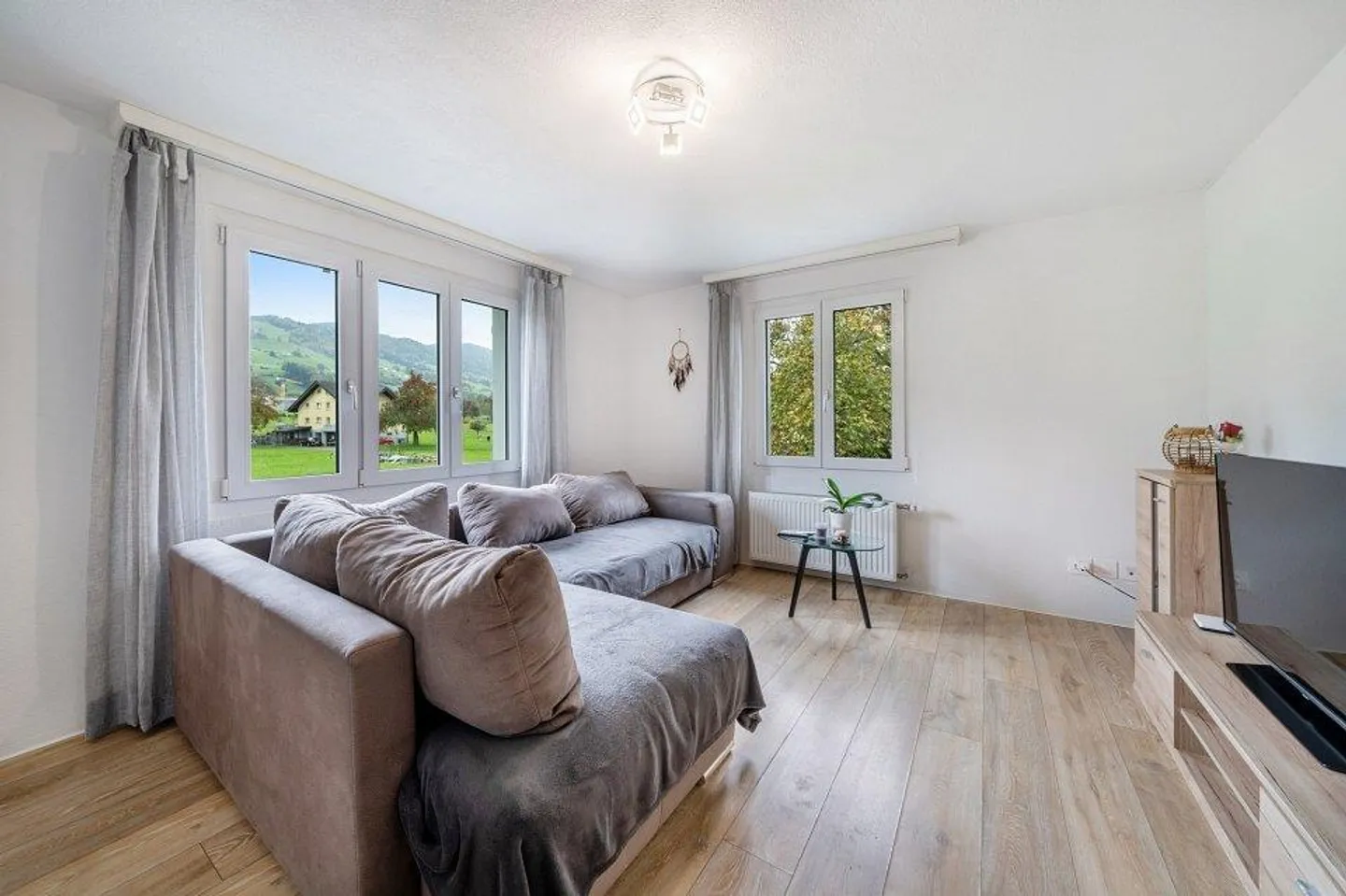 Multi-family house - Photo 8 of 10