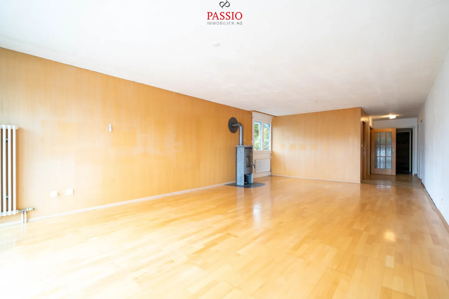 Ampio appartamento con terrazza di 5,5 locali con vista magnifica - Foto 4 di 26