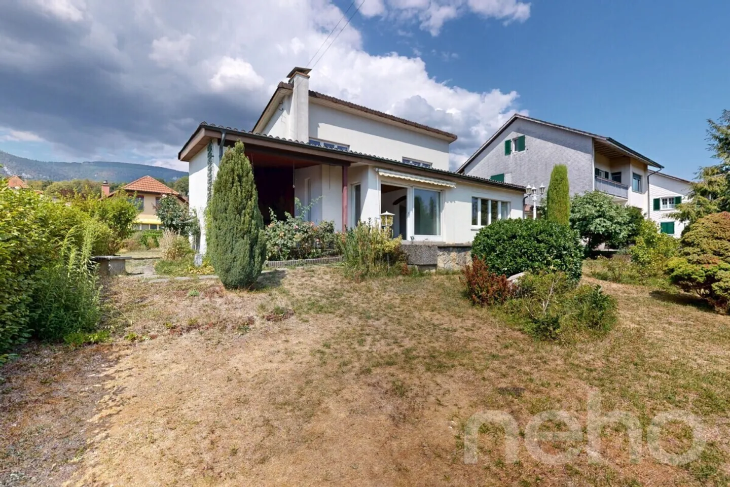 Grosszügiges Einfamilienhaus mit Garten - Foto 10 von 12