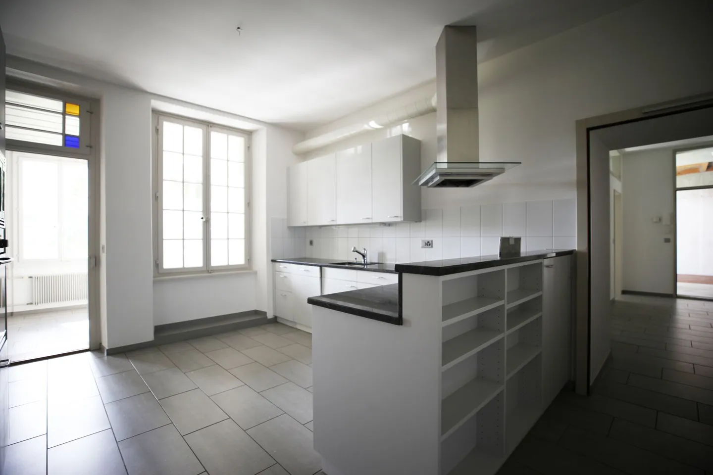 Appartement spacieux de 5 pièces dans une ancienne ferme - Photo 13 sur 27