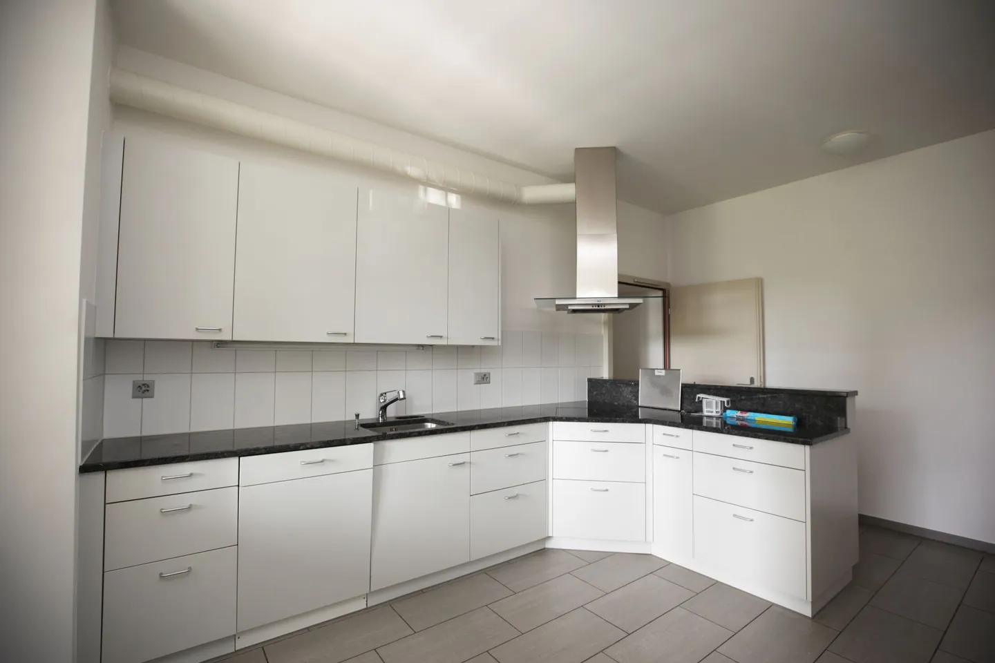 Appartement spacieux de 5 pièces dans une ancienne ferme - Photo 15 sur 27