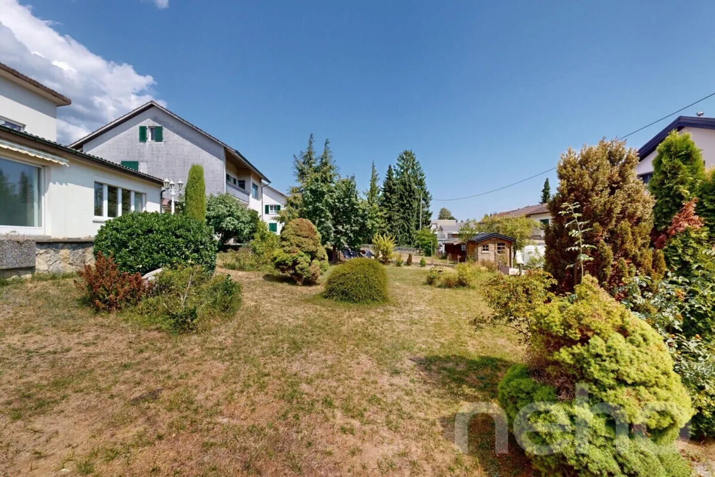 Grosszügiges Einfamilienhaus mit Garten - Foto 11 von 12