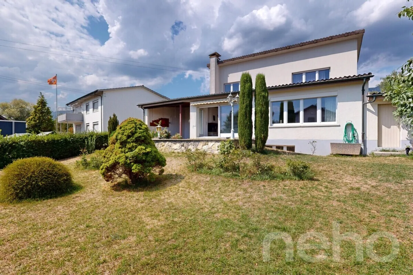 Grosszügiges Einfamilienhaus mit Garten - Foto 12 von 12