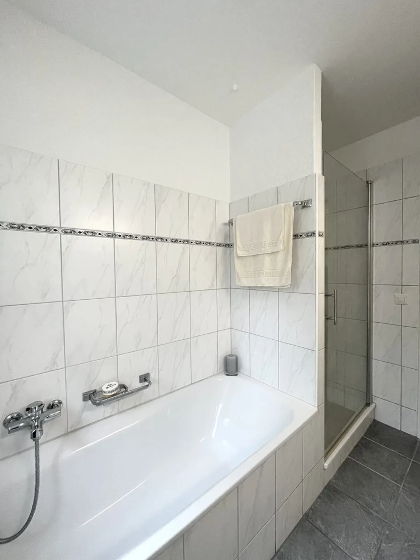 Appartement moderne à distance de marche de la gare principale - Photo 6 sur 7