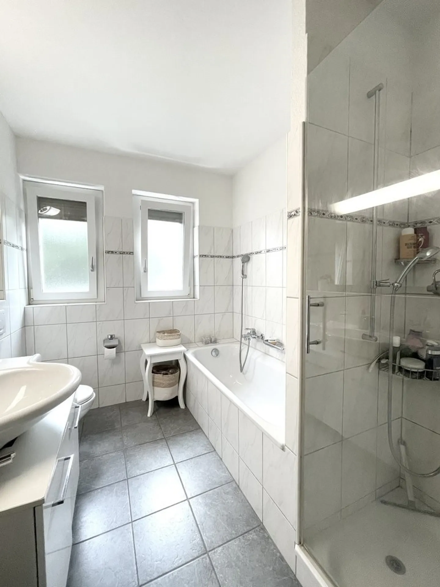 Appartement moderne à distance de marche de la gare principale - Photo 7 sur 7