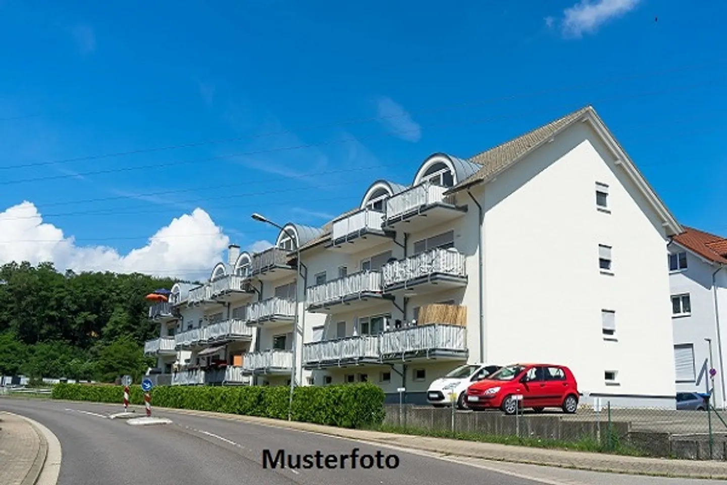 Maison de 7 familles avec jardin - Photo 1 sur 13