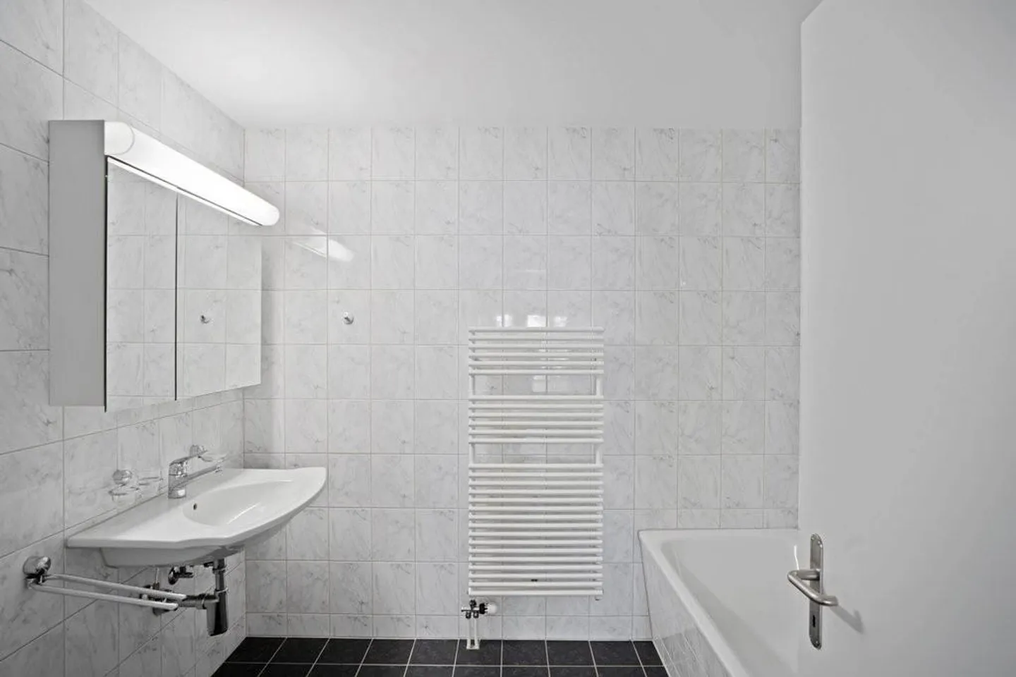 Living near the picturesque old town - Photo 9 of 10