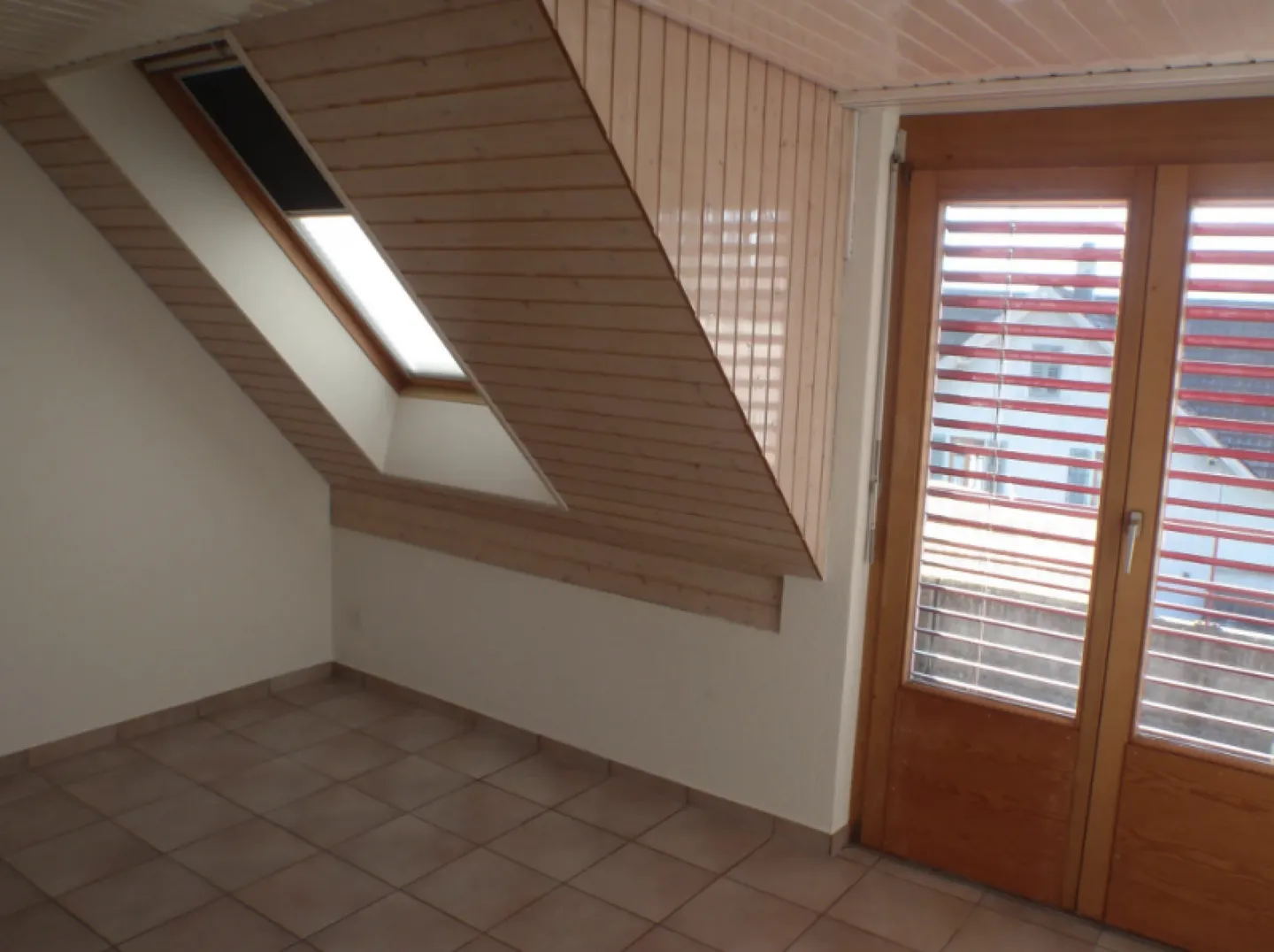 5.5 Zwhg im 2. OG - Foto 8 von 11