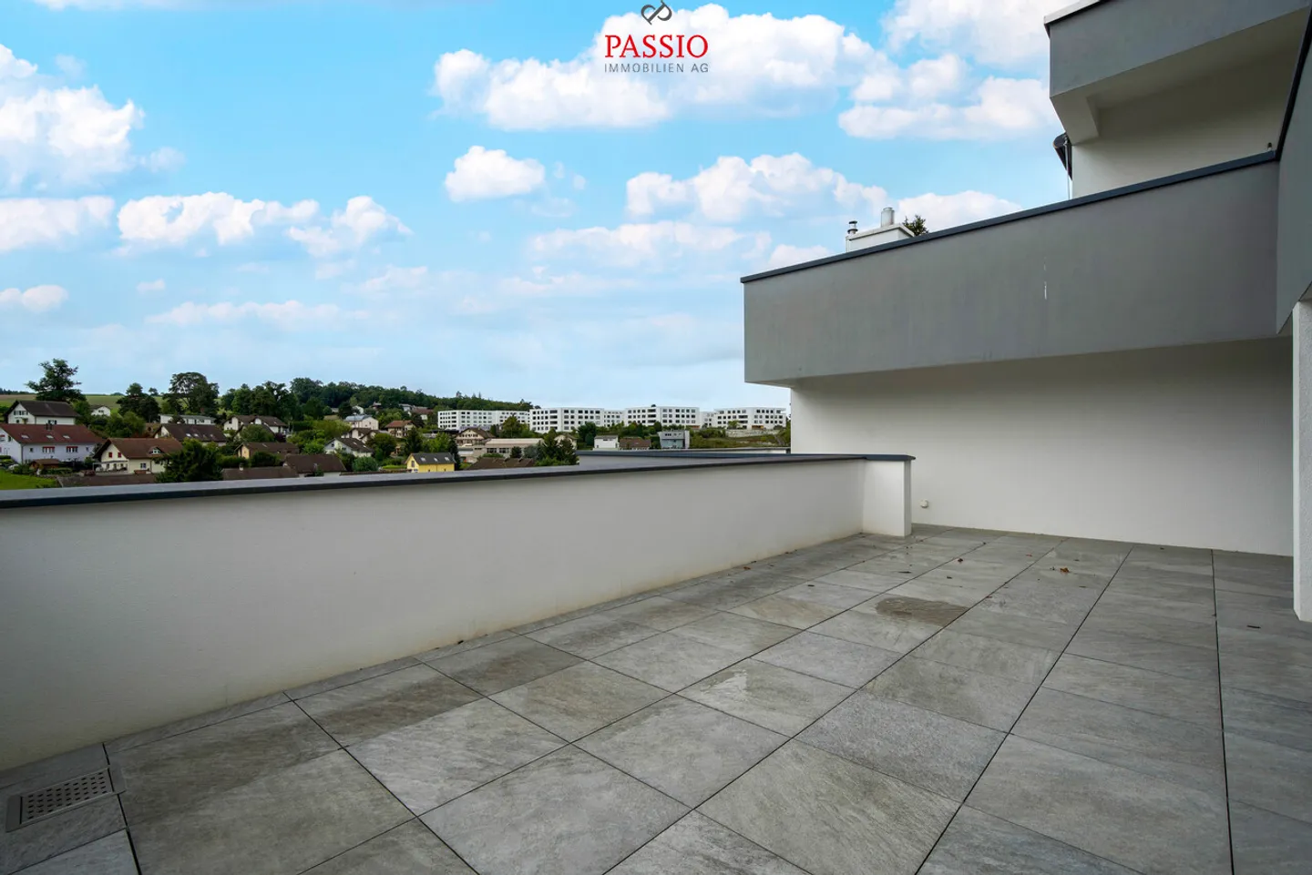 Ampio appartamento con terrazza di 5,5 locali con vista magnifica - Foto 24 di 26