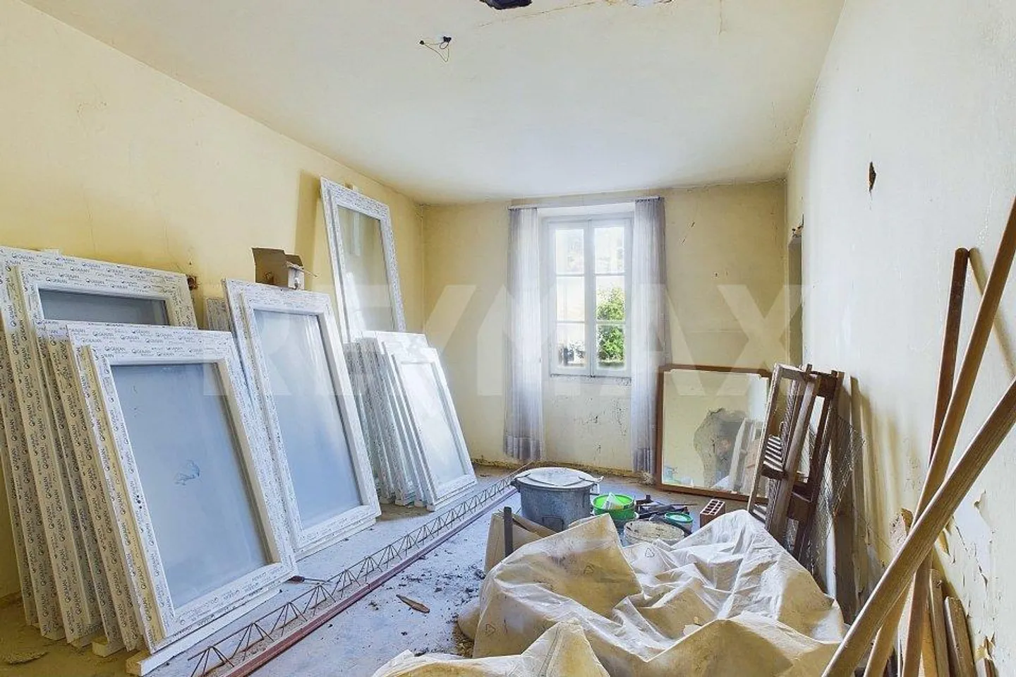 Edificio da ristrutturare con permesso di costruzione per 3-4 appartamenti - Foto 13 di 13