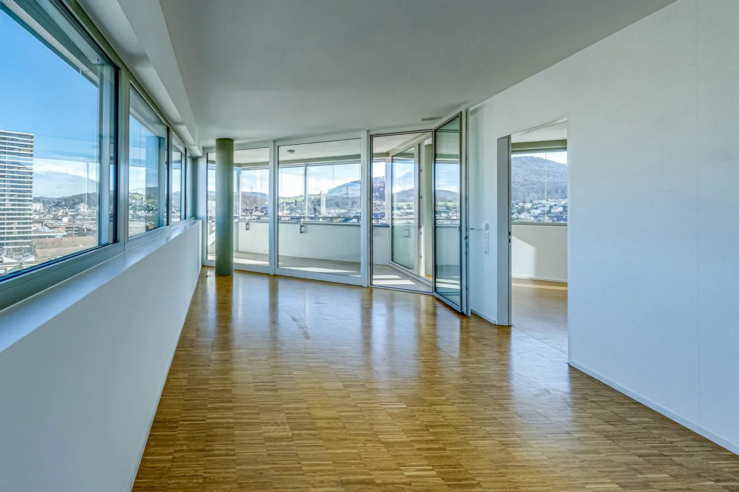 Moderne et spacieux - Photo 4 sur 7