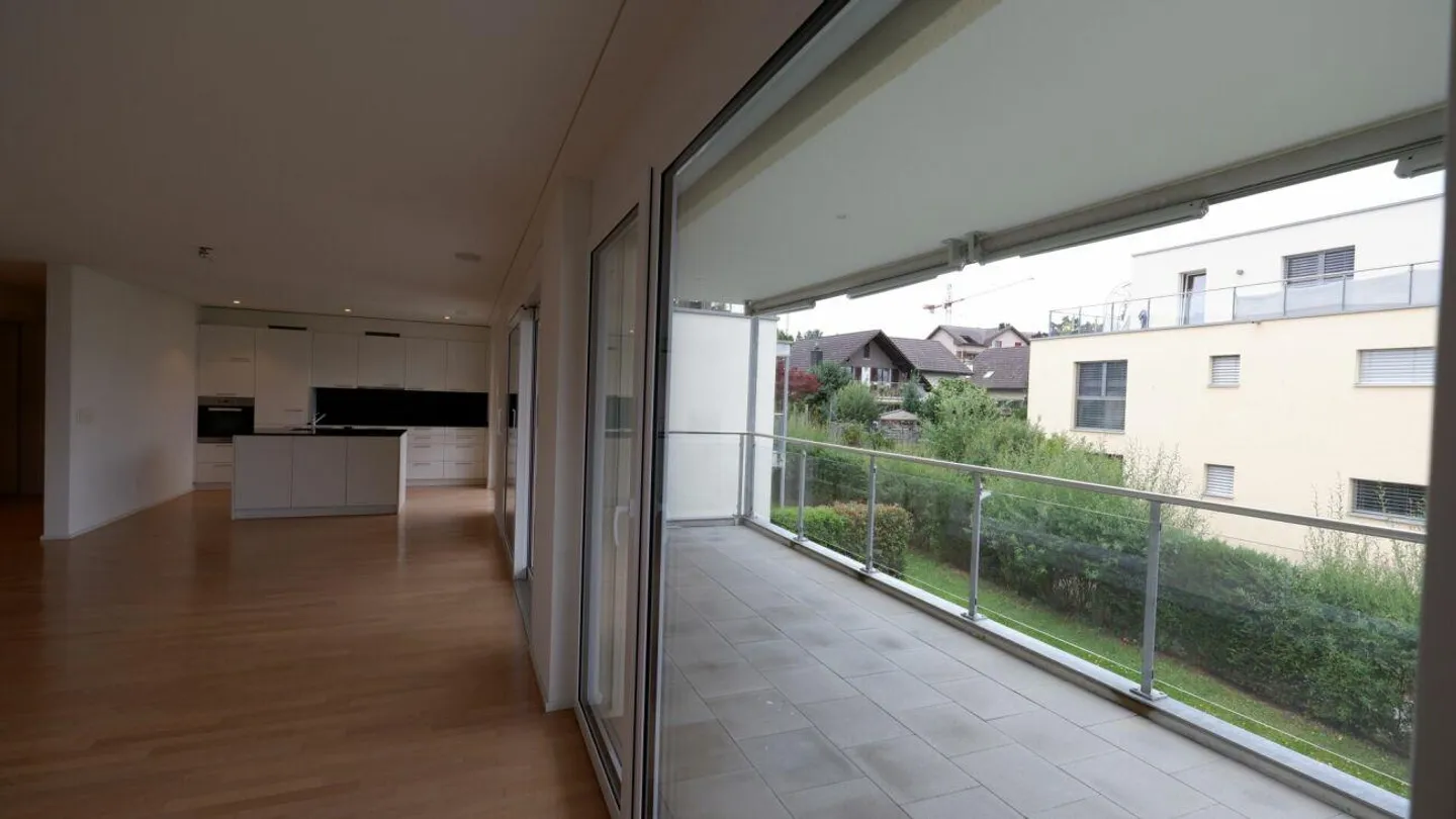 Modern 4.5 Room Apartment in the Heart of Fahrwangen - Photo 2 of 6